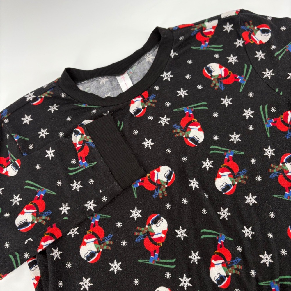 No Boundaries Womens Santa Skiing Snowflake‎ Long Sleeve Black Top XL 15 17